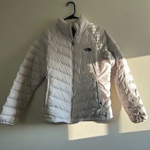 SOLD! 550 North Face goose down puffer jacket